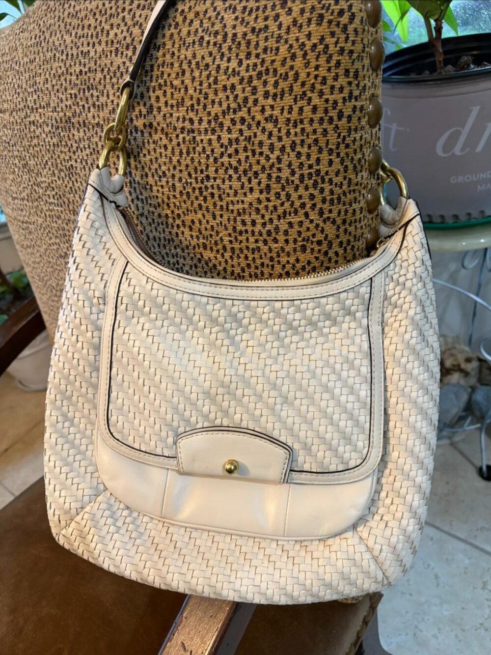 COACH Women's Leather White & Silver Shoulder Bag tote Leather HB-023